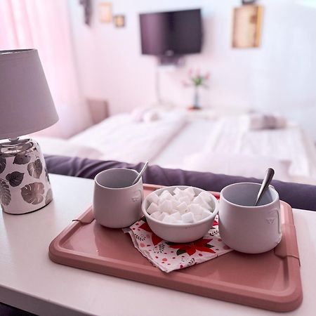 Ejjelibagoly Vendeghaz Hotell Szentes Eksteriør bilde
