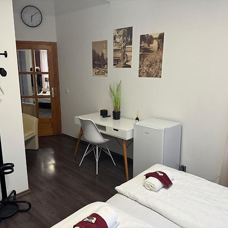 Ejjelibagoly Vendeghaz Hotell Szentes Eksteriør bilde