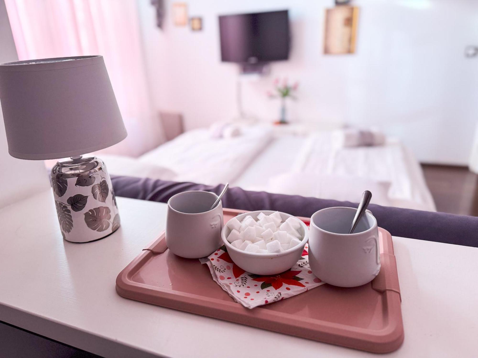 Ejjelibagoly Vendeghaz Hotell Szentes Eksteriør bilde