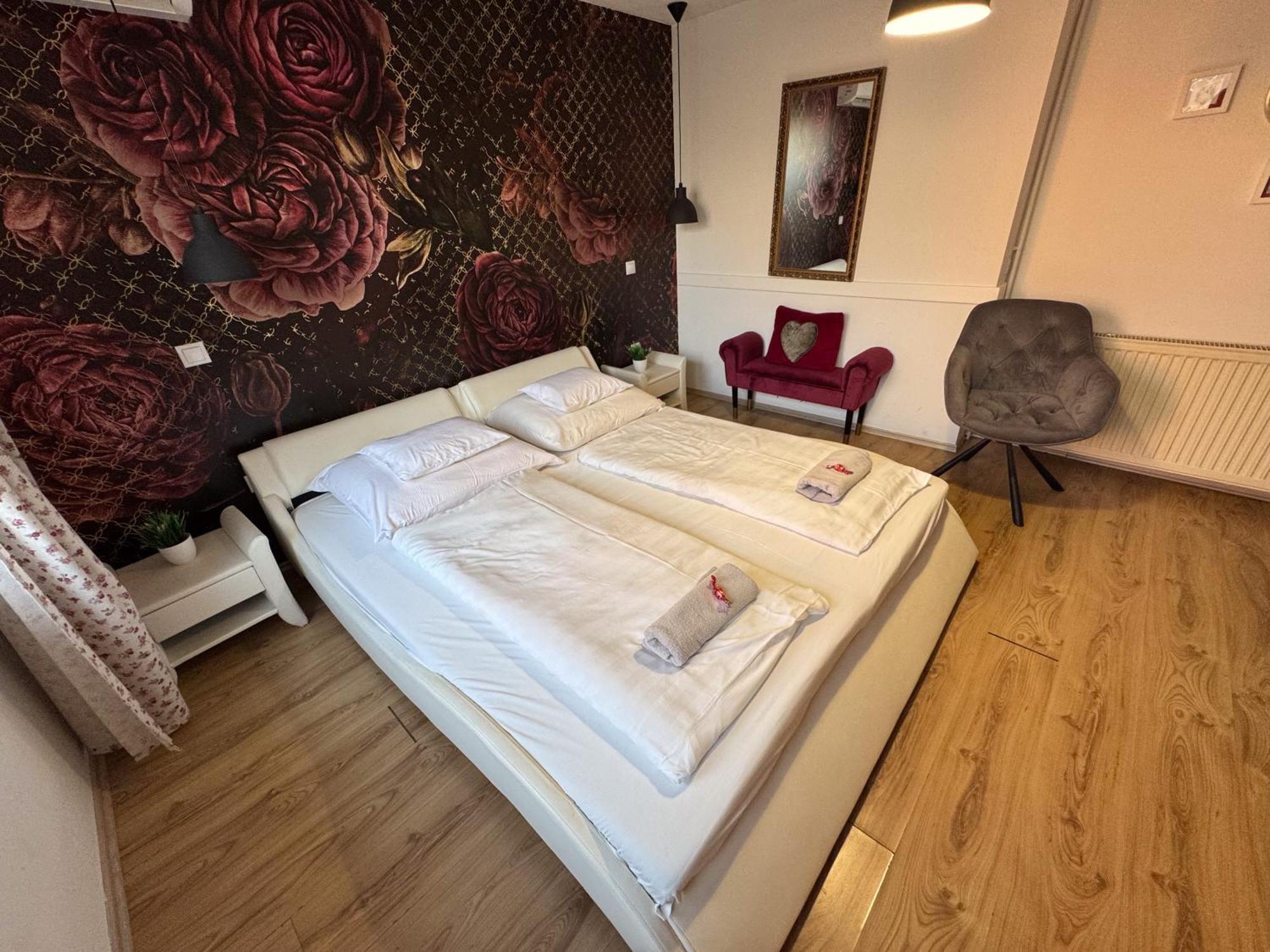 Ejjelibagoly Vendeghaz Hotell Szentes Eksteriør bilde